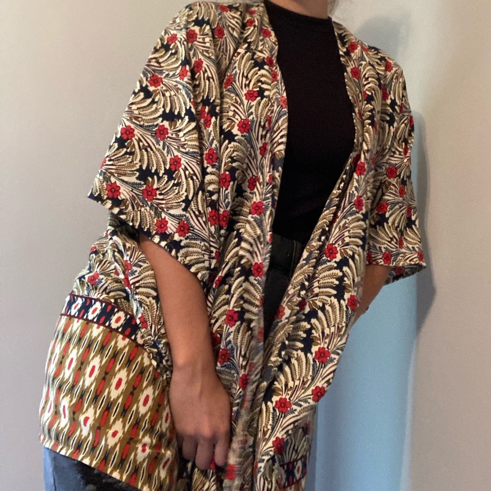 Flowy Tropical Print Boho Kimono - Picture 5 of 9